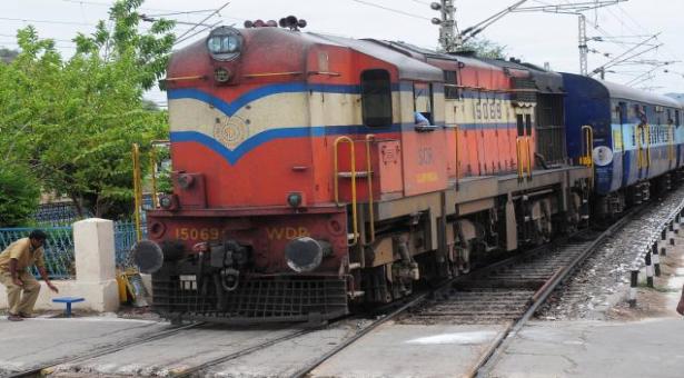 निजी ट्रेन संचालको को हाल्ट चुनने की आजादी देगा रेलवे