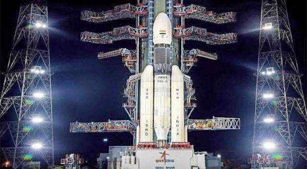 चंद्रयान-3 लॉन्च लाइव समाचार |  इसरो दोपहर 2:35 बजे अपना तीसरा चंद्रमा मिशन लॉन्च करने के लिए पूरी तरह तैयार है।