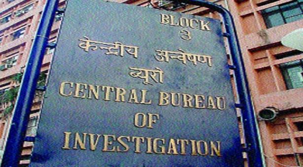 सुंशात केश मे रिया चक्रवर्ती और परिवार की मुश्किले बढी,CBI ने दर्ज किया FIR