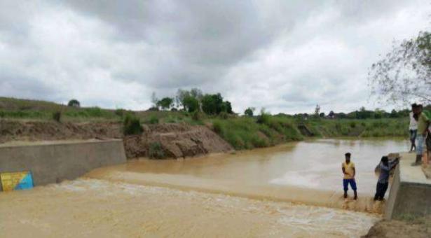 प्रदेश सरकार भूगर्भ जल रिचार्ज हेतु चेकडैम, तालाबों का  करा रही है निर्माण 