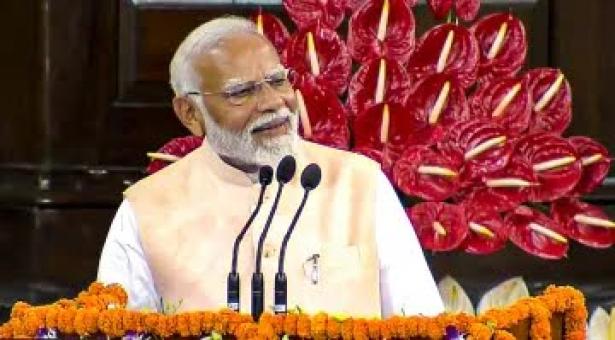 नरेंद्र मोदी ने ली प्रधानमंत्री की शपथ तीसरी बार बने प्रधानमंत्री राजनाथ -शाह भी बने कैबिनेट मंत्री