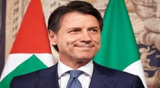 इटली में प्रधानमंत्री ग्यूसेप कोंते ने दिया इस्तीफा